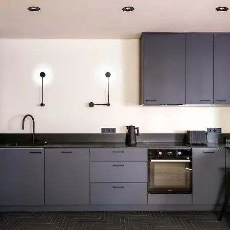 Tyzenhauz ヴィラ *