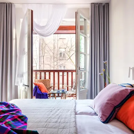 ヴィラ Tyzenhauz *