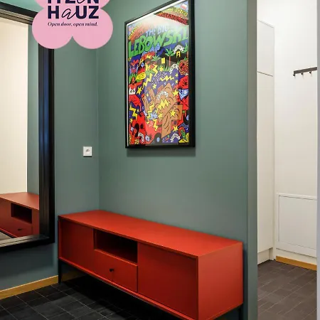 ヴィラ Tyzenhauz *