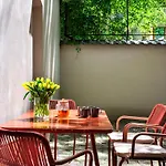 Tyzenhauz Вилла